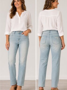 Belle by Kim Gravel Jeans Size 8 Pale Blue Straight Leg Back Pocket Embroidery